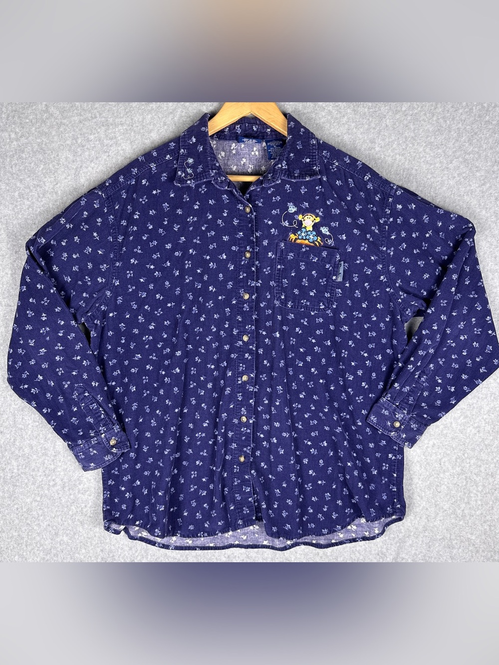 Vintage 90s Disney Pooh Tigger Corduroy Shirt XL Embroidered Floral Blue